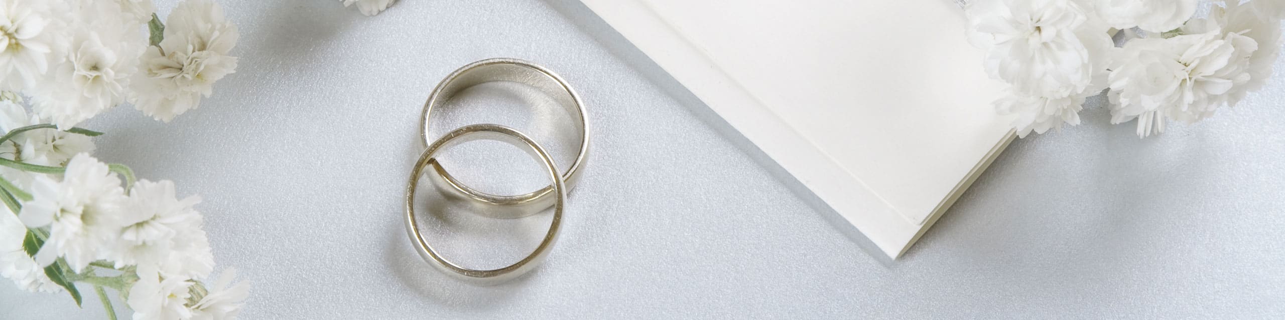 Trauringe und Eheringe aus Weißgold