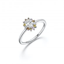 Weißgold Ring  "La Fleur" mit naturfarbenen Diamanten von Atelier Fridrich bei Juwelier Fridrich in München
