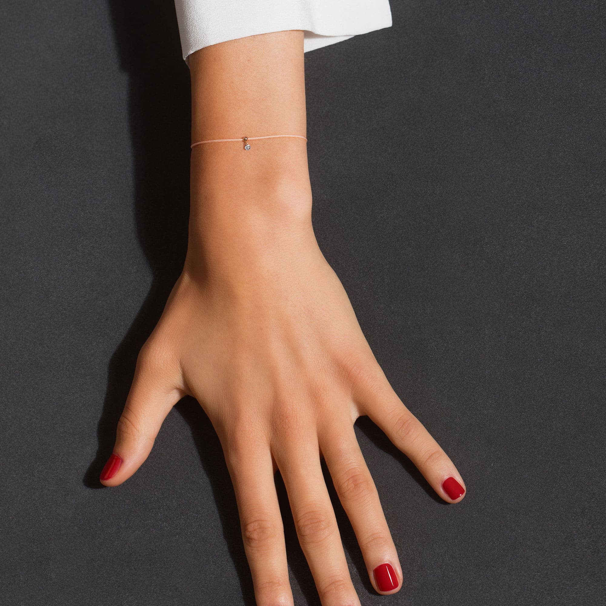Pinkes Armband mit Diamant